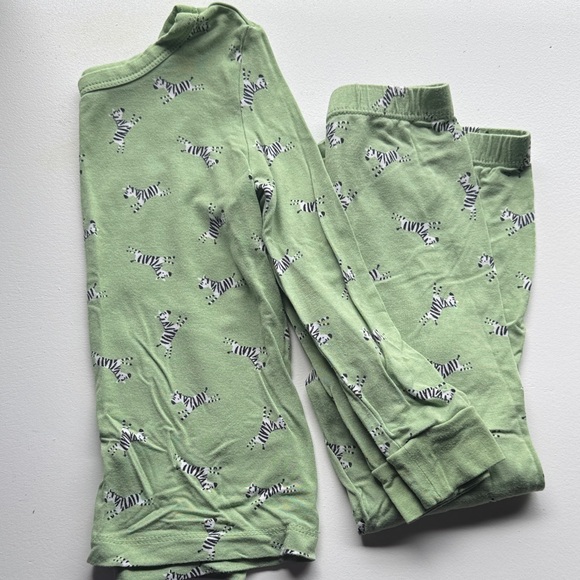 Little me 3T  bamboo Green Zebra Print Kids Pajamas - Picture 1 of 3